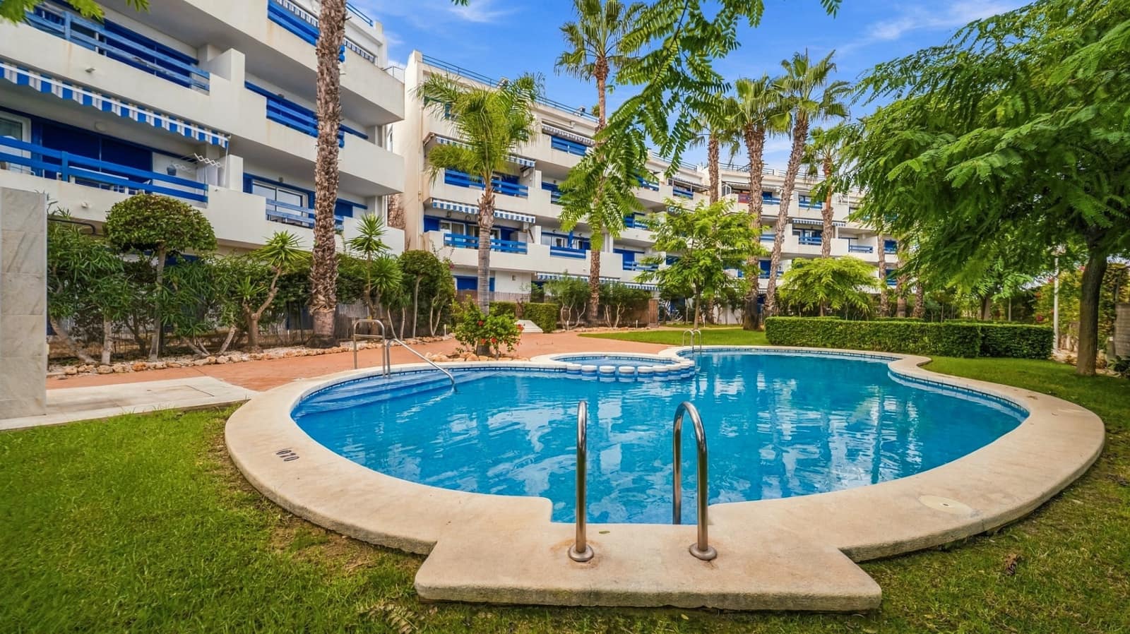 2 bedroom Apartment for sale in Playa Flamenca with pool garage - € 224,950 (Ref: 10116047)