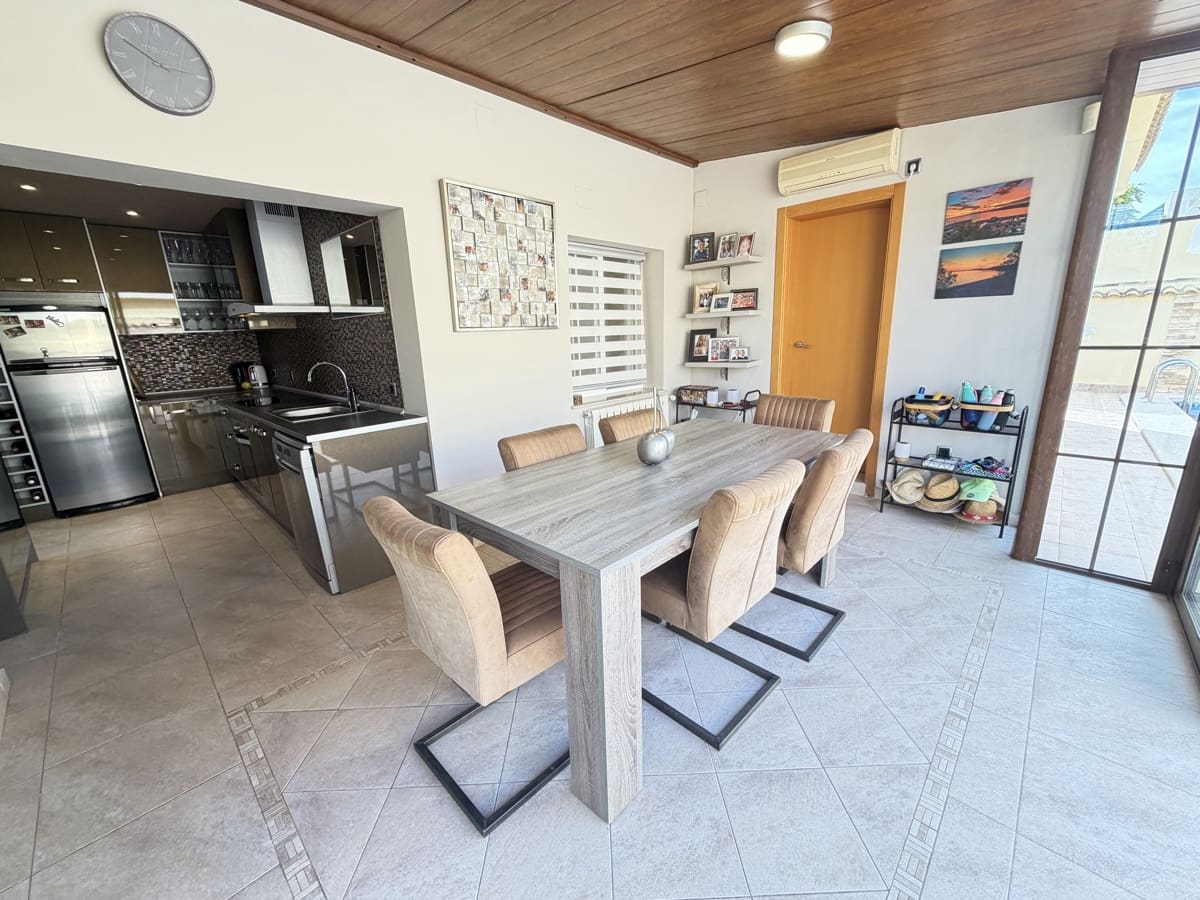4 soveværelse Villa til salg i Cabo Roig med swimmingpool garage - € 749.000 (Ref: 10157284)