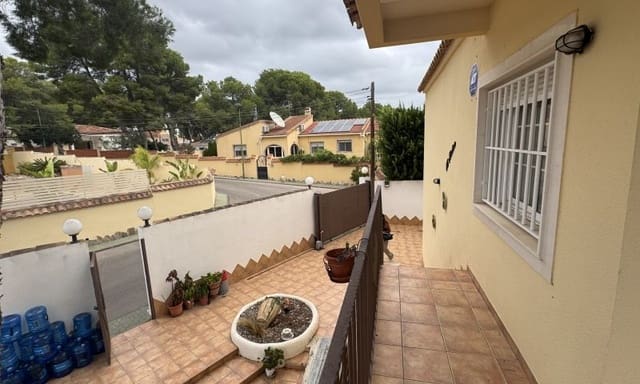 3 quarto Moradia para venda em Pinar de Campoverde, Pilar de la Horadada com garagem - 345 000 € (Ref: 10166186)