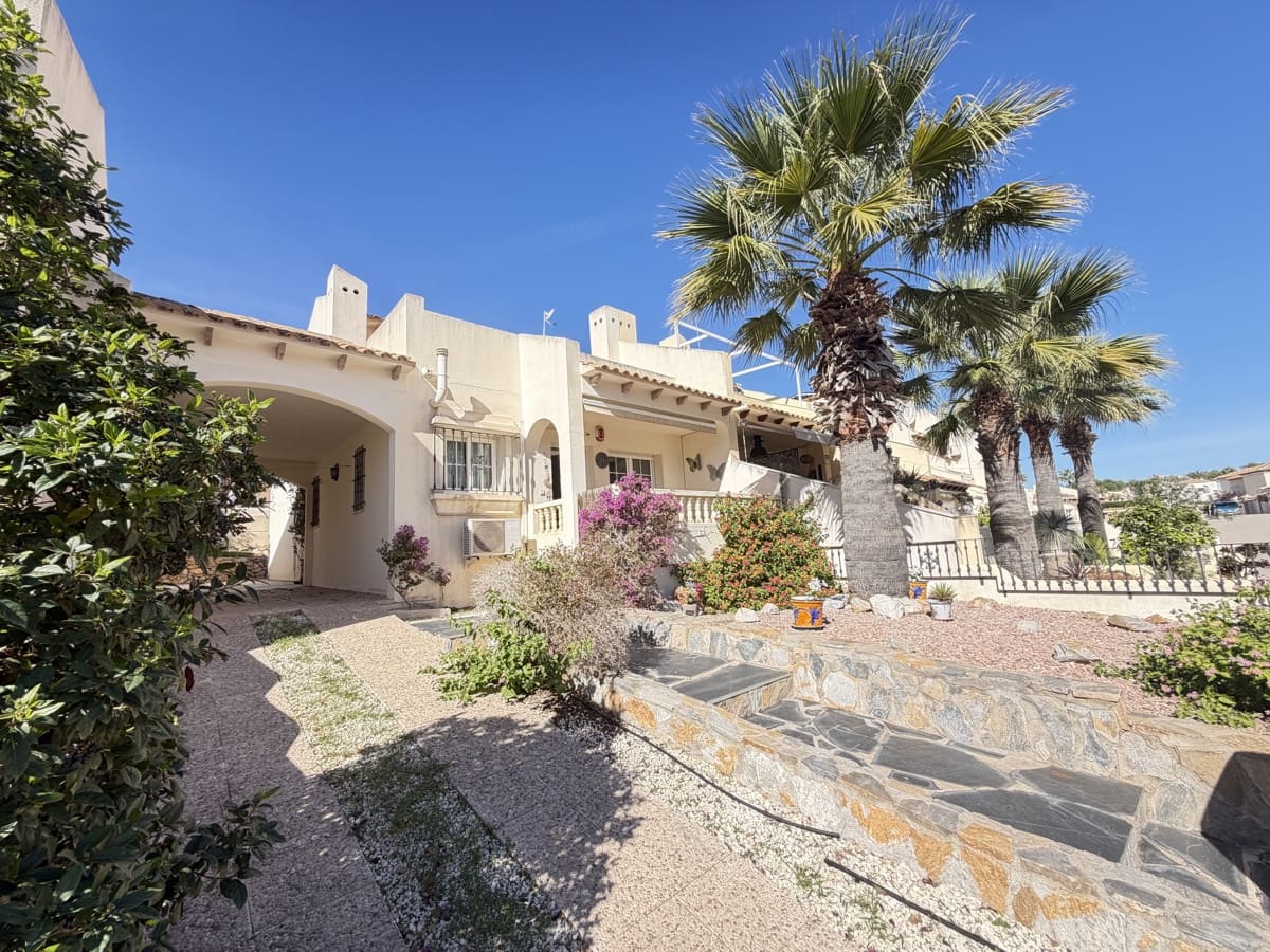 3 soverom Hus til salgs i Las Ramblas Golf med svømmebasseng garasje - € 269 995 (Ref: 10176389)