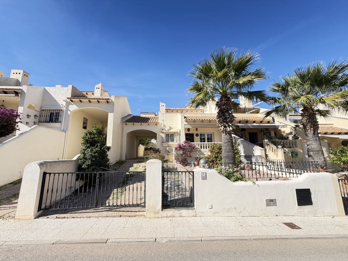 3 soverom Hus til salgs i Las Ramblas Golf med svømmebasseng garasje - € 269 995 (Ref: 10176389)