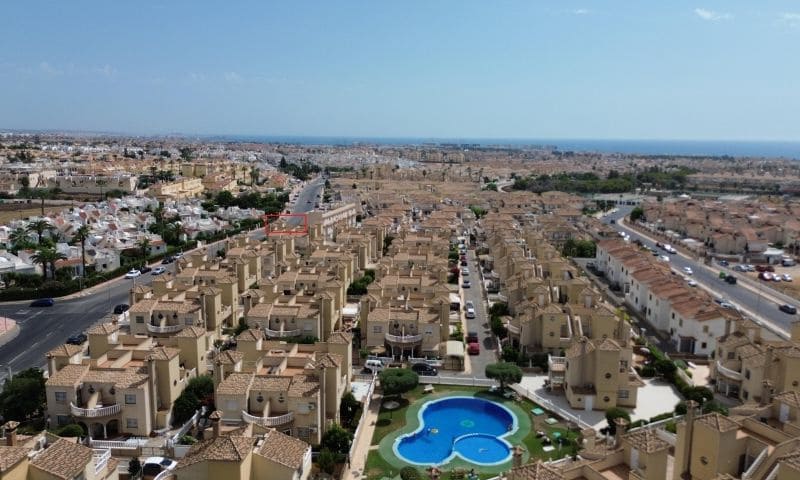 2 chambre Villa/Maison à vendre à Playa Flamenca avec piscine garage - 229 995 € (Ref: 10180156)