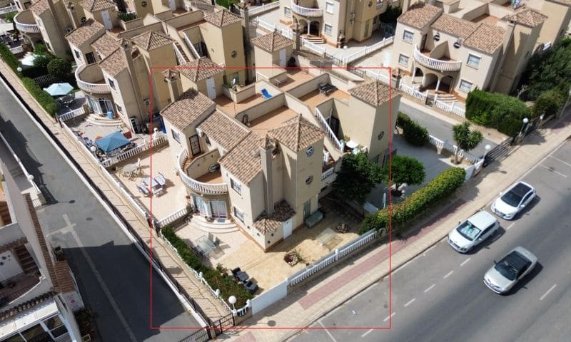 2 chambre Villa/Maison à vendre à Playa Flamenca avec piscine garage - 229 995 € (Ref: 10180156)