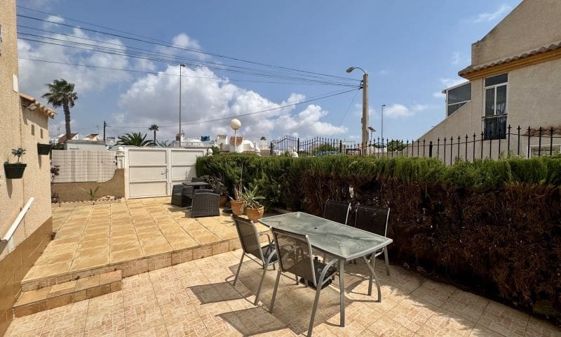 2 chambre Villa/Maison à vendre à Playa Flamenca avec piscine garage - 229 995 € (Ref: 10180156)