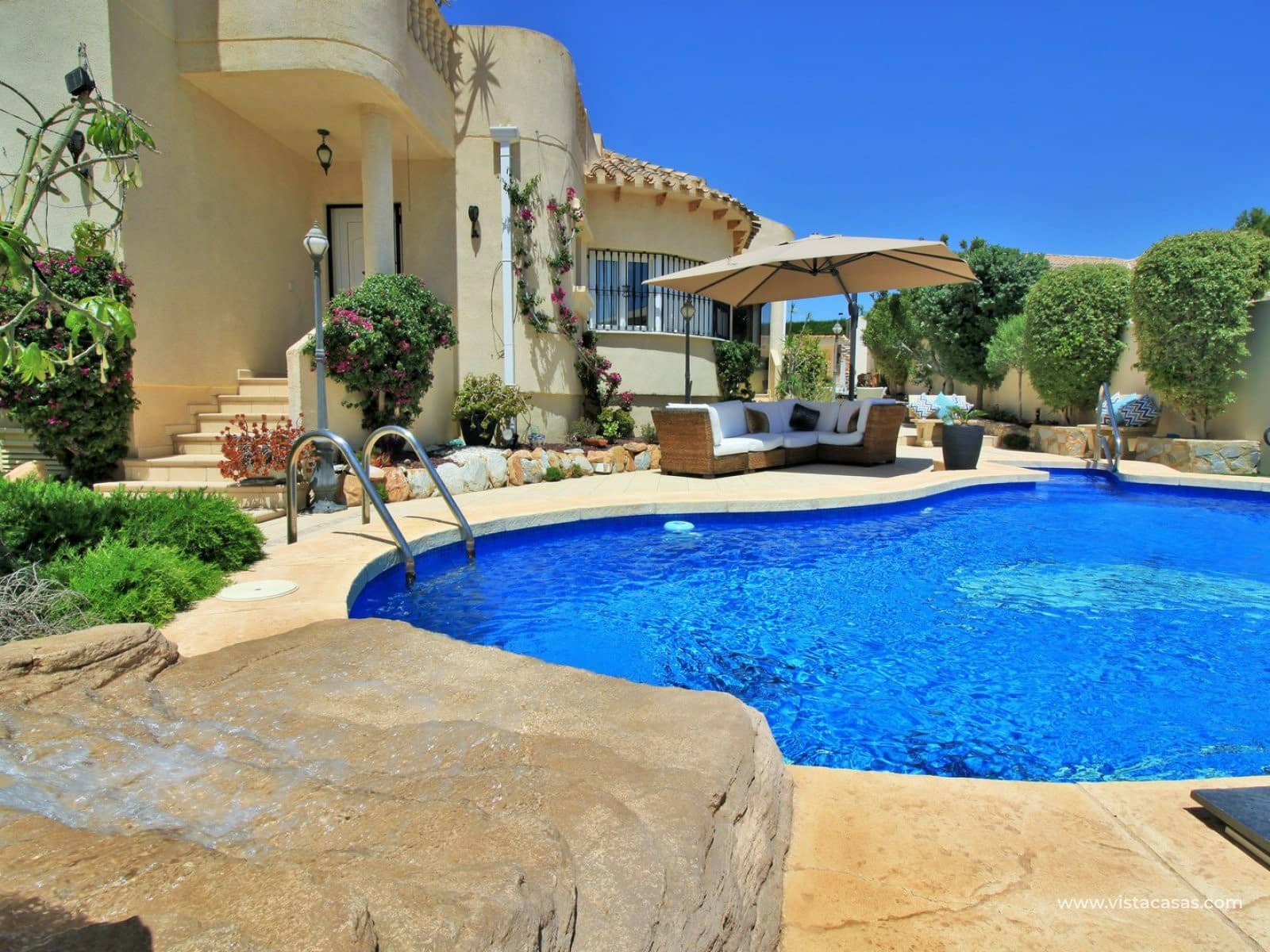 3 soveværelse Villa til salg i Las Ramblas Golf med swimmingpool garage - € 489.950 (Ref: 7170919)