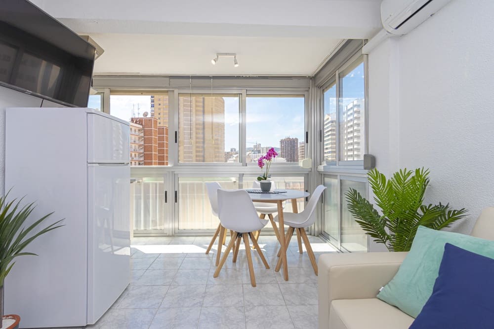 1 makuuhuone Huoneisto myytävänä paikassa Benidorm mukana uima-altaan 
autotalli - 174 950 € (Ref: 7325413)