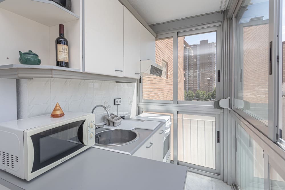 1 makuuhuone Huoneisto myytävänä paikassa Benidorm mukana uima-altaan 
autotalli - 174 950 € (Ref: 7325413)