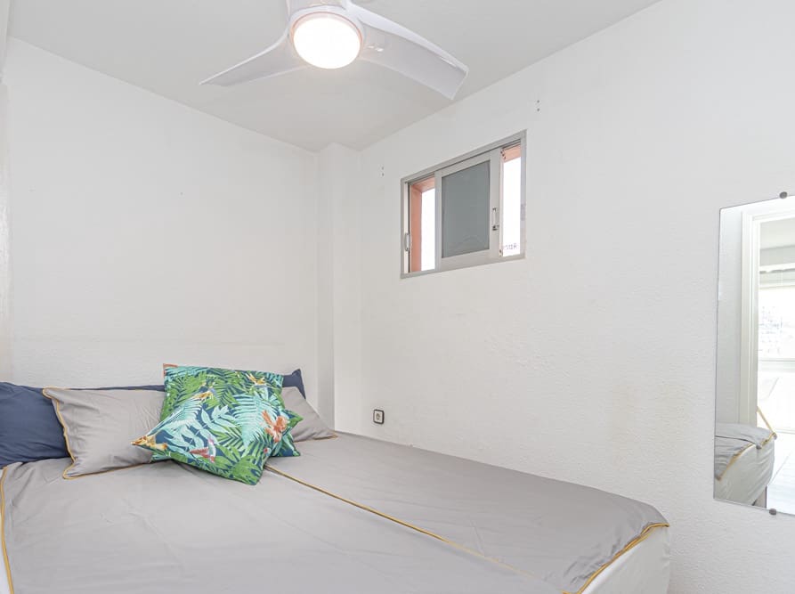 1 makuuhuone Huoneisto myytävänä paikassa Benidorm mukana uima-altaan 
autotalli - 174 950 € (Ref: 7325413)