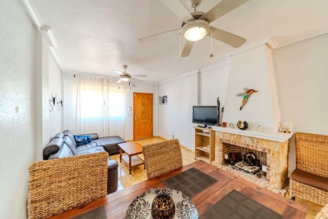 3 soveværelse Byhus til salg i Playa Flamenca, Orihuela med swimmingpool - € 159.000 (Ref: 7826707)