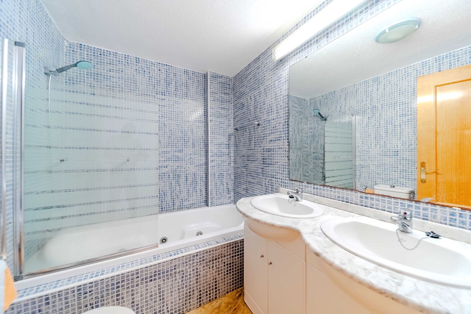 Casa de 3 habitaciones en Playa Flamenca en venta con piscina - 159.950 € (Ref: 7826707)