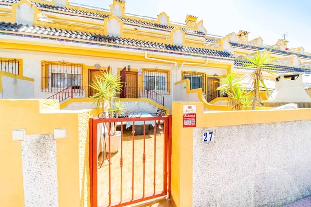 Casa de 3 habitaciones en Playa Flamenca, Orihuela en venta con piscina - 159.950 € (Ref: 7826707)