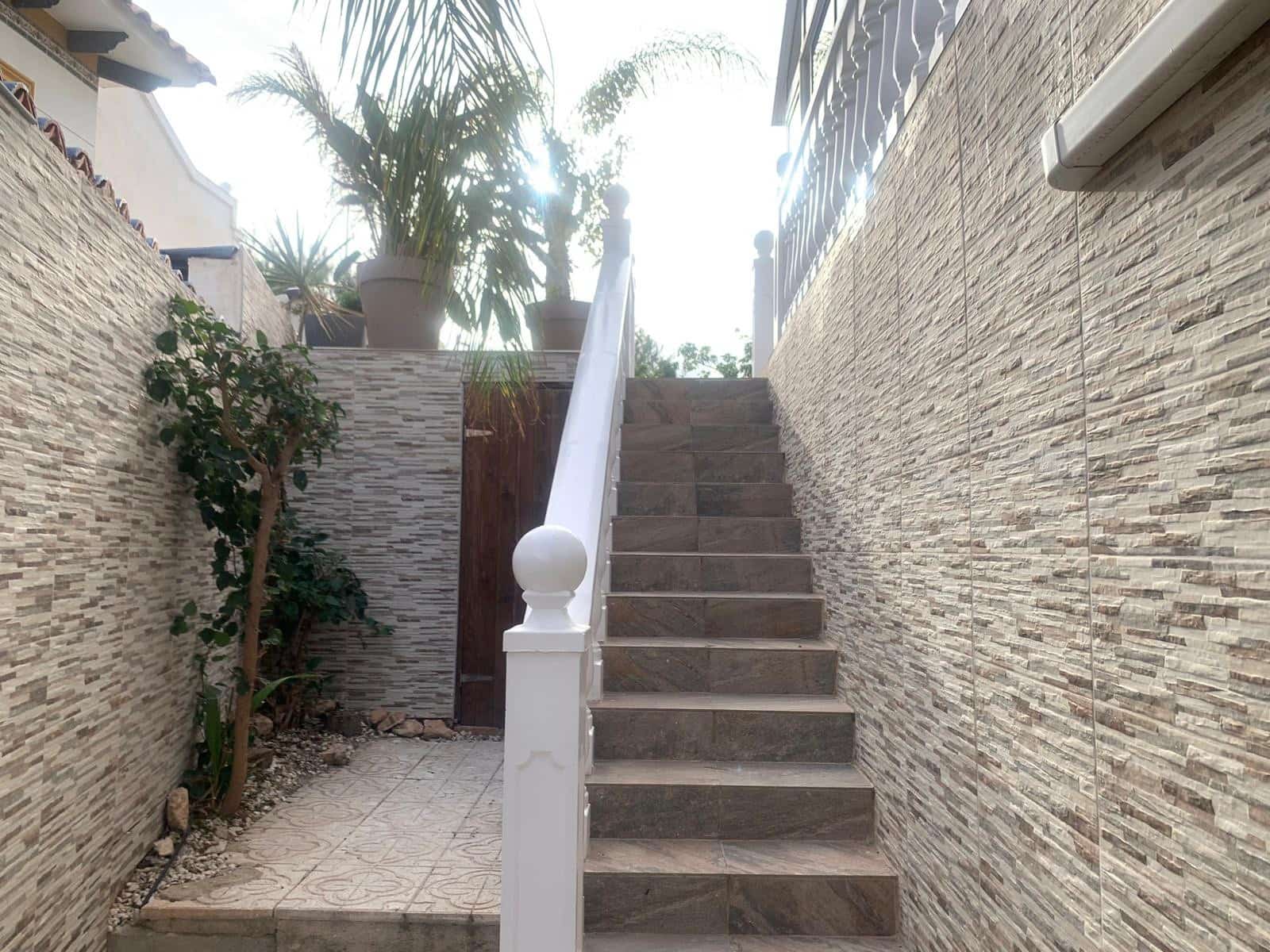 4 soverom Villa til salgs i La Zenia med svømmebasseng garasje - € 399 990 (Ref: 8063464)