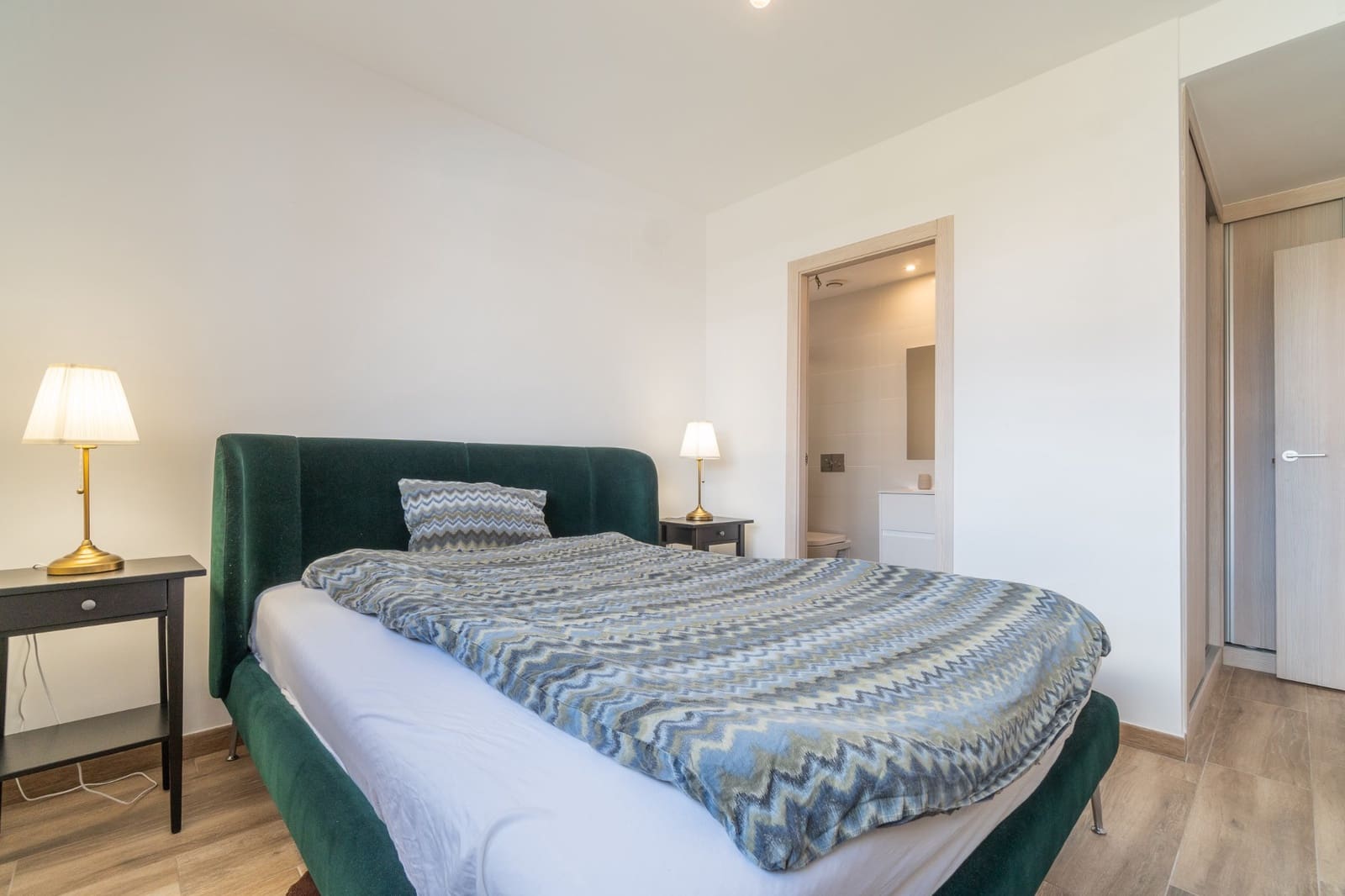 3 bedroom Apartment for sale in Villamartin with pool garage - € 399,000 (Ref: 8561319)