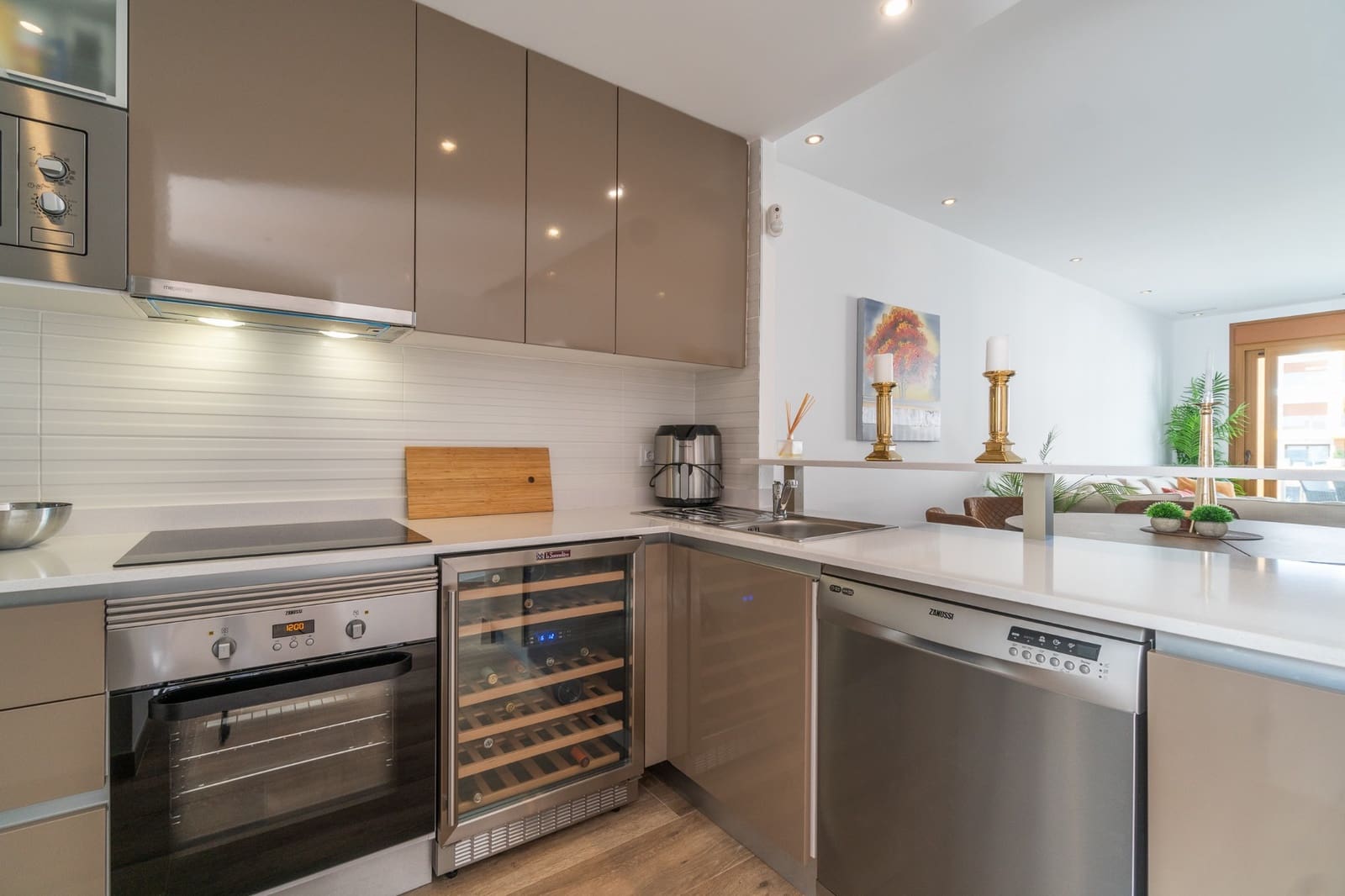 3 bedroom Apartment for sale in Villamartin with pool garage - € 399,000 (Ref: 8561319)