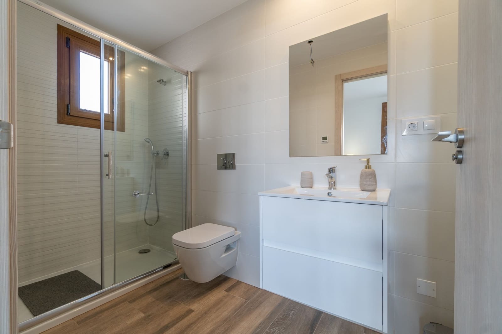 3 bedroom Apartment for sale in Villamartin with pool garage - € 399,000 (Ref: 8561319)