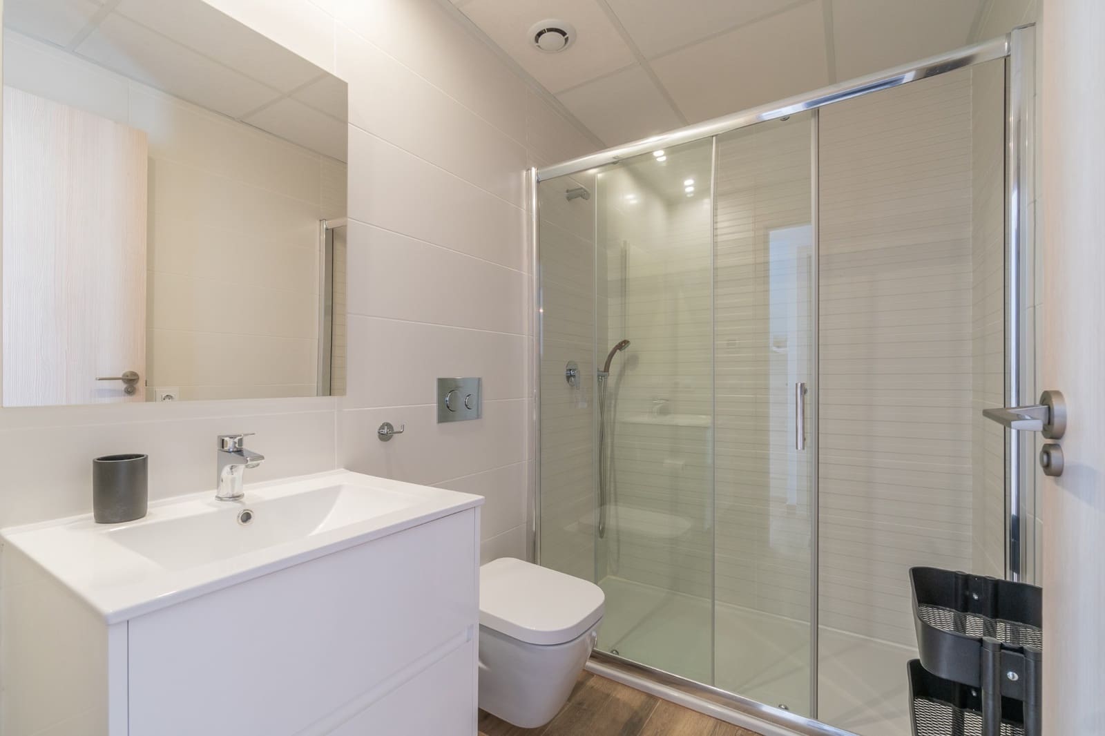 3 bedroom Apartment for sale in Villamartin with pool garage - € 399,000 (Ref: 8561319)