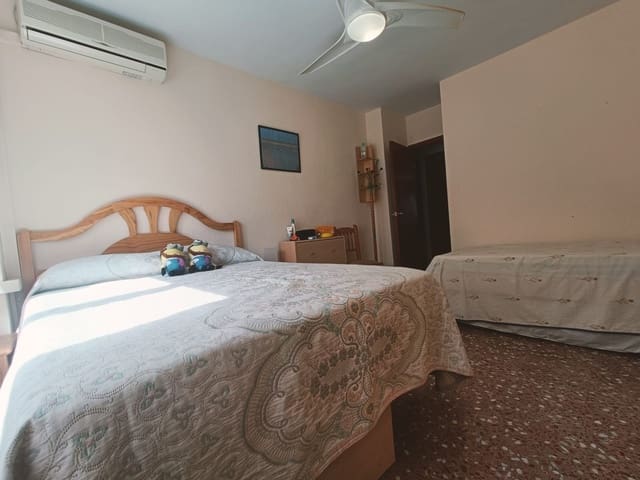 2 makuuhuone Huoneisto myytävänä paikassa Lo Pagan, San Pedro del Pinatar mukana 
autotalli - 125 000 € (Ref: 8602366)