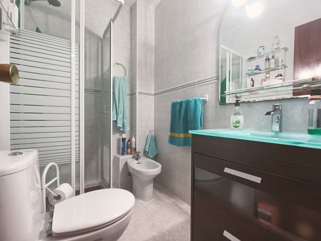 2 slaapkamer Appartement te koop in Lo Pagan, San Pedro del Pinatar met garage - € 125.000 (Ref: 8602366)