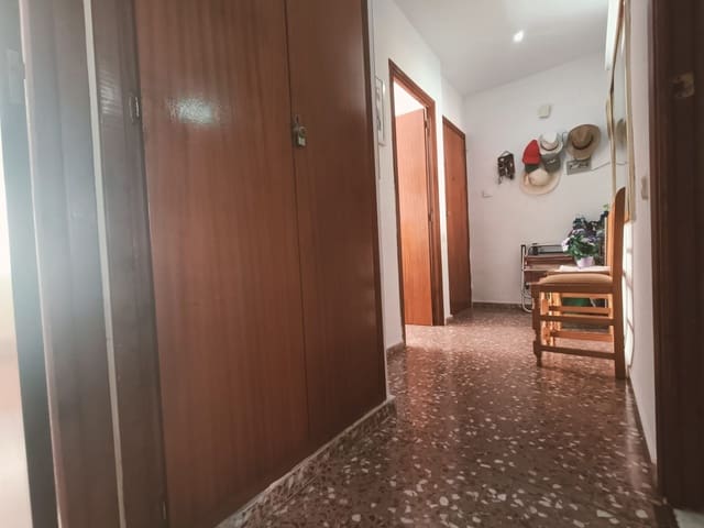 2 slaapkamer Appartement te koop in Lo Pagan, San Pedro del Pinatar met garage - € 125.000 (Ref: 8602366)