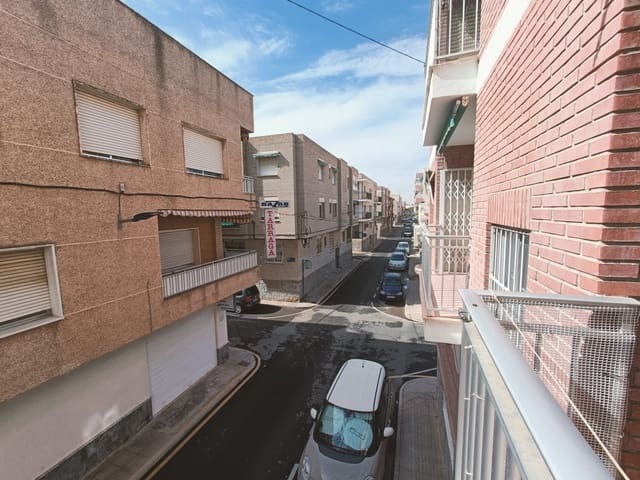 2 slaapkamer Appartement te koop in Lo Pagan, San Pedro del Pinatar met garage - € 125.000 (Ref: 8602366)