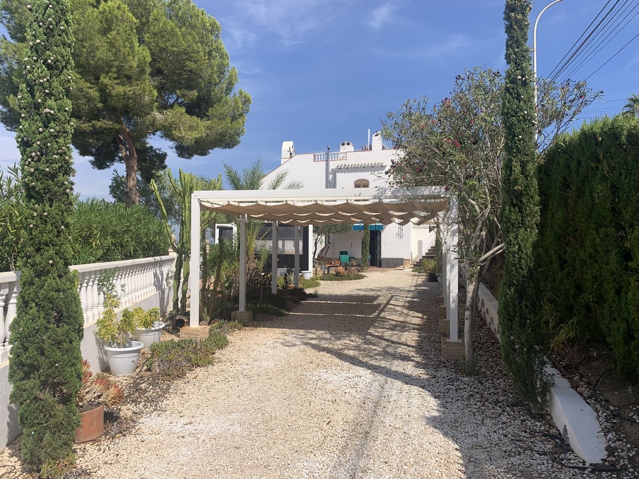 4 sovrum Villa till salu i Villamartin med pool garage - 790 000 € (Ref: 8676721)