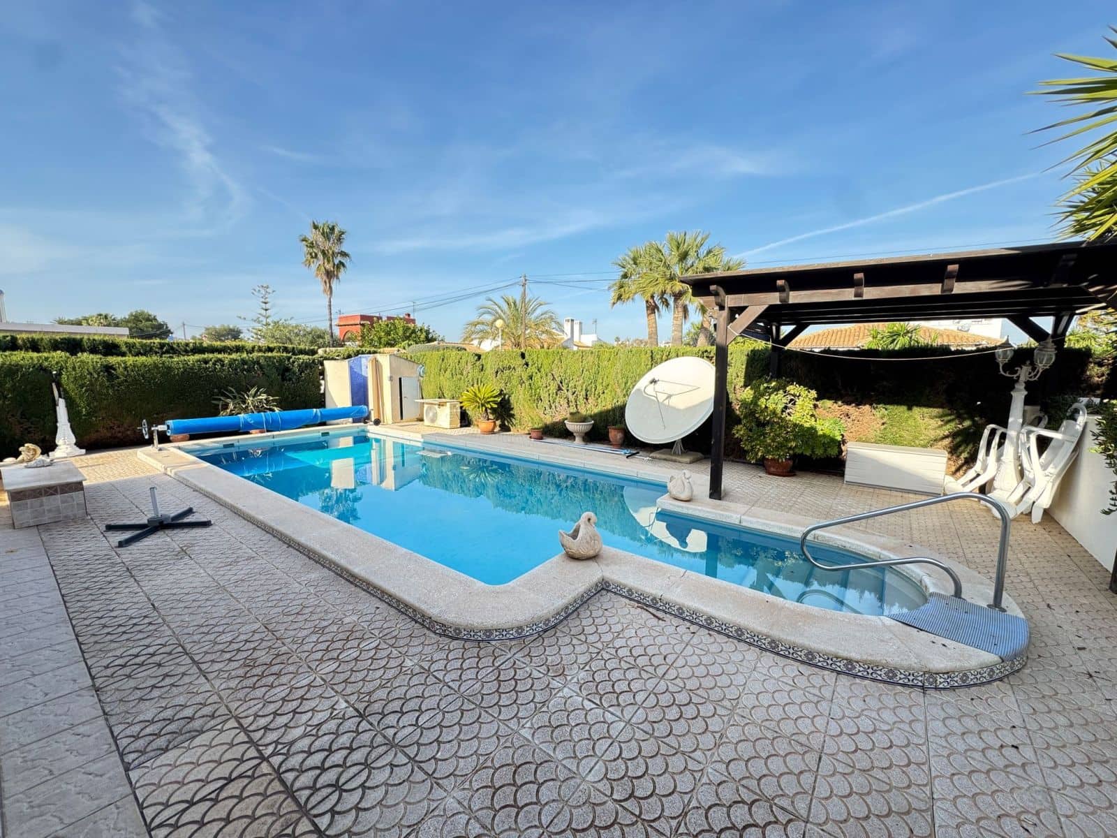 3 slaapkamer Villa te koop in Cabo Roig met zwembad - € 850.000 (Ref: 8824737)