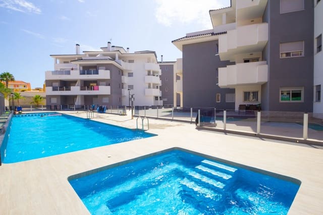 2 slaapkamer Appartement te koop in Villamartin, Orihuela met zwembad garage - € 299.000 (Ref: 8867667)
