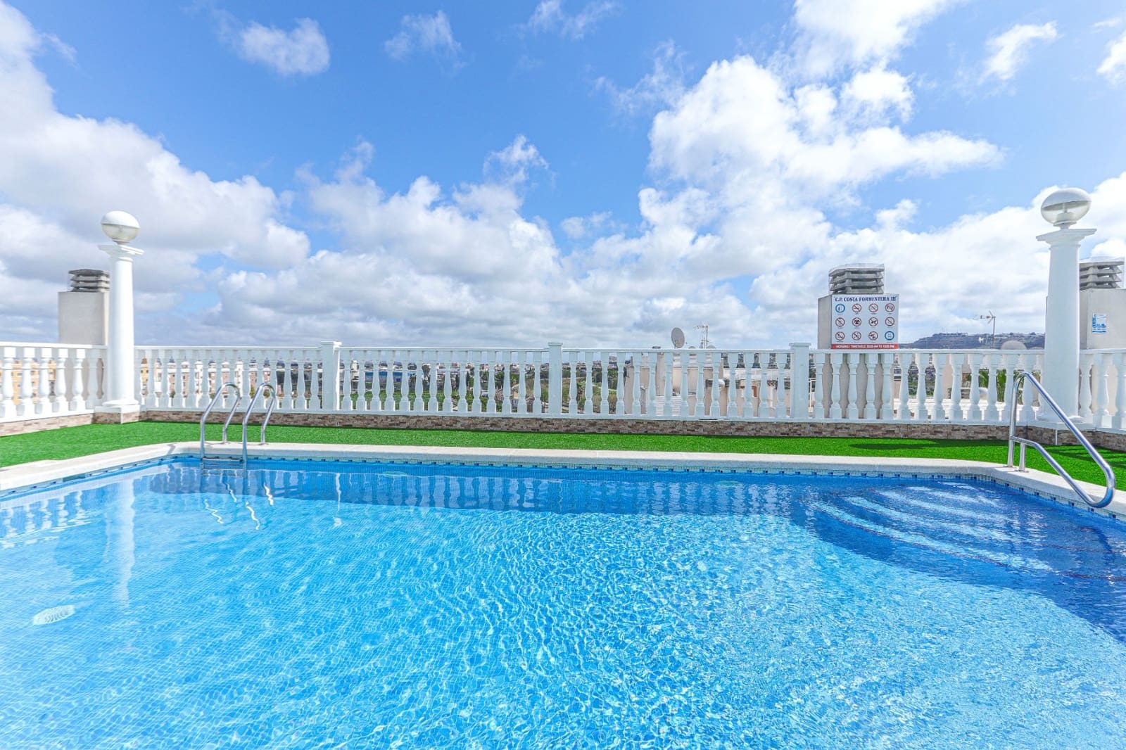 2 soveværelse Lejlighed til salg i Formentera del Segura med swimmingpool - € 109.999 (Ref: 8885692)