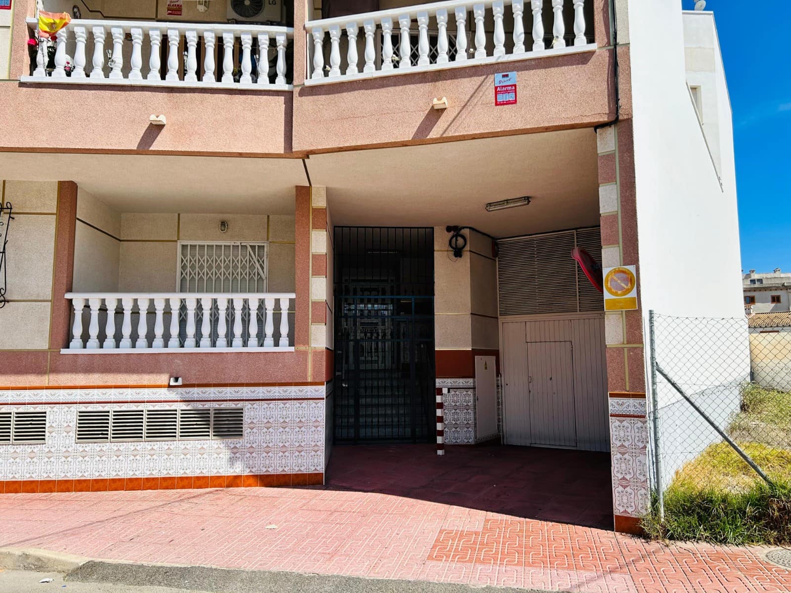 3 sypialnia Dom blizniak na sprzedaż w Torrevieja - 164 000 € (Ref: 8905011)