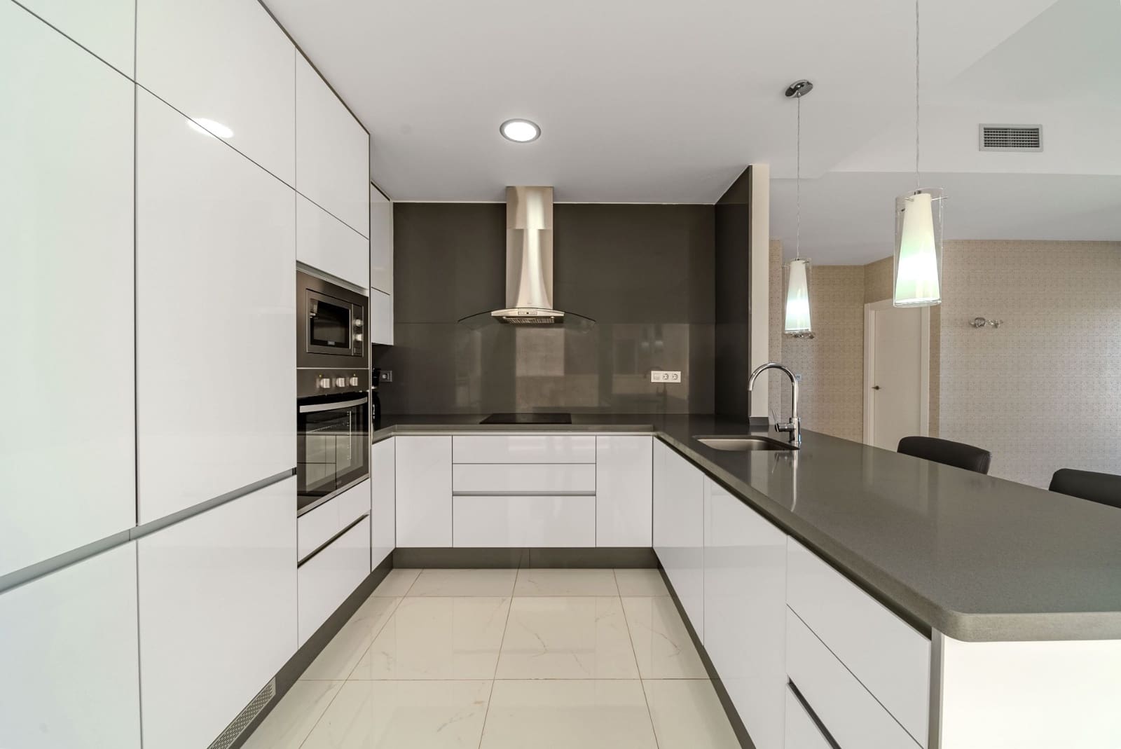 4 makuuhuone Huvila myytävänä paikassa Los Dolses mukana uima-altaan 
autotalli - 494 950 € (Ref: 8912088)