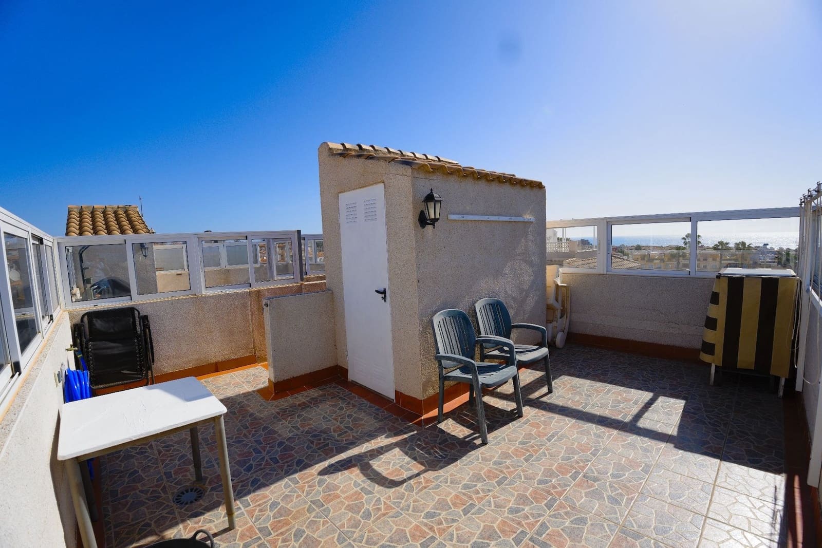 3 sypialnia Dom na sprzedaż w Torrevieja z basenem - 208 000 € (Ref: 8961177)