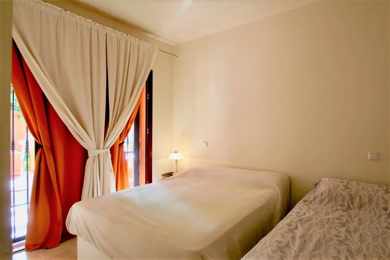 1 soveværelse Lejlighed til salg i Villamartin med swimmingpool garage - € 244.000 (Ref: 8975813)