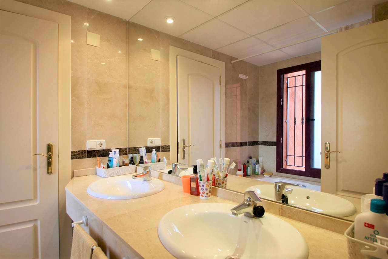 1 soveværelse Lejlighed til salg i Villamartin med swimmingpool garage - € 244.000 (Ref: 8975813)