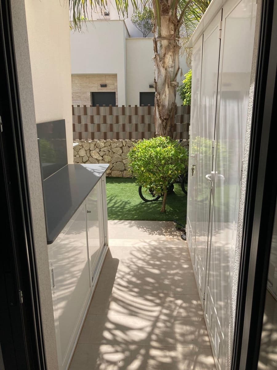 3 soveværelse Semi-Rækkehus til salg i Torre de la Horadada med swimmingpool garage - € 459.000 (Ref: 8975836)