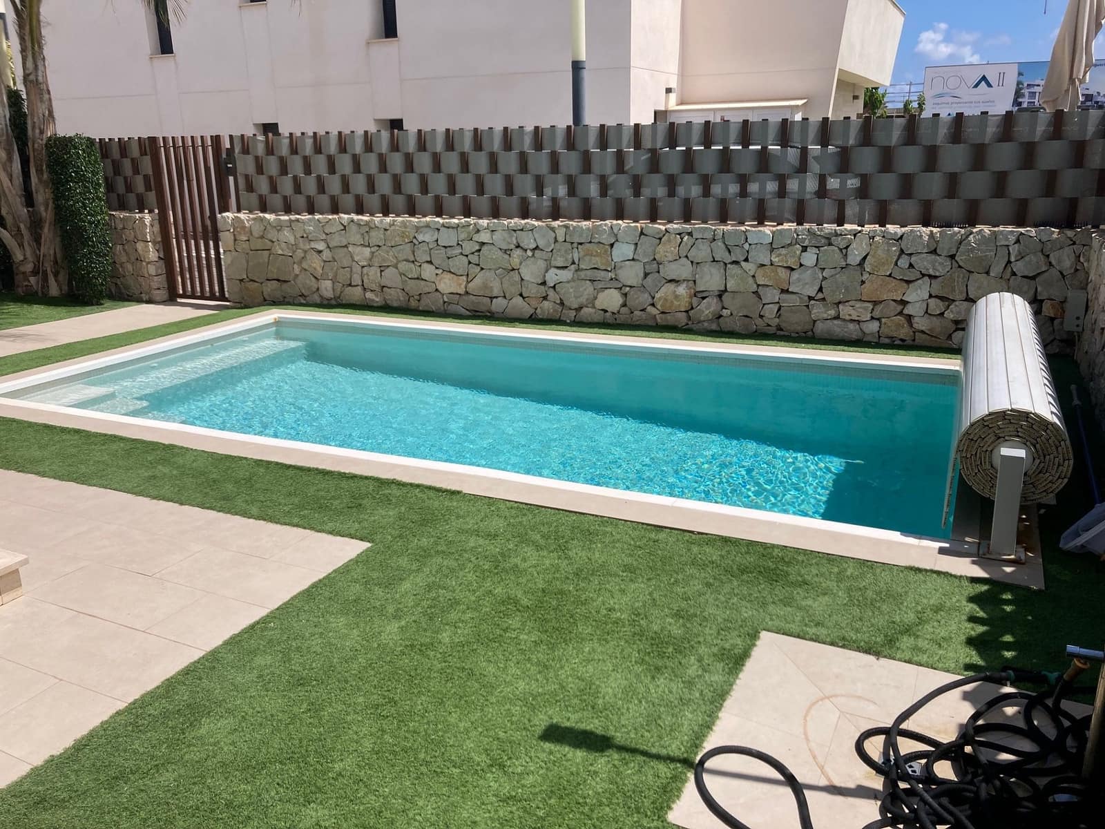 3 soveværelse Semi-Rækkehus til salg i Torre de la Horadada med swimmingpool garage - € 459.000 (Ref: 8975836)