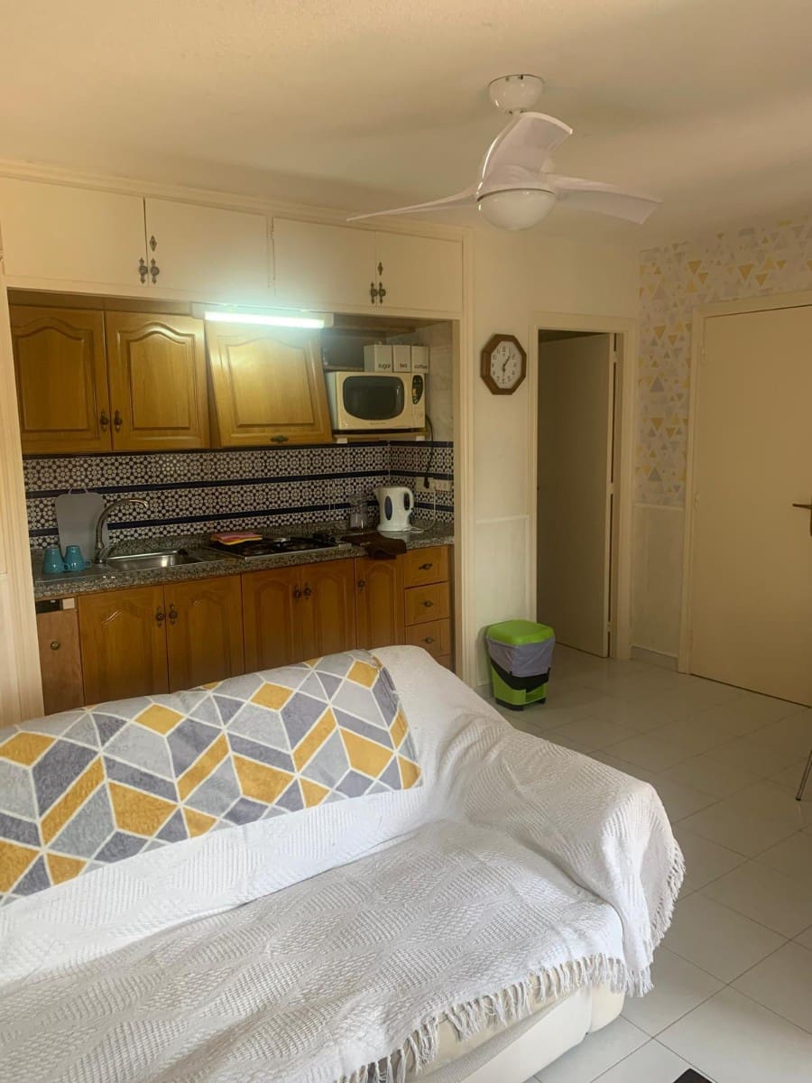 1 sovrum Lägenhet till salu i Villamartin med pool garage - 95 000 € (Ref: 9000428)