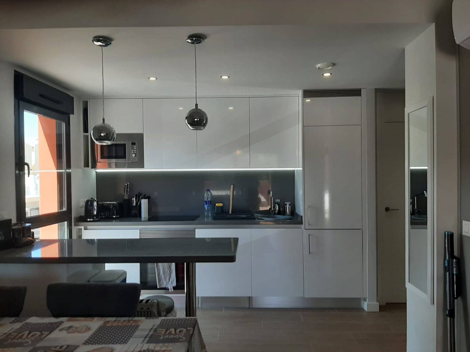 2 makuuhuone Huoneisto myytävänä paikassa Villamartin mukana uima-altaan 
autotalli - 254 950 € (Ref: 9019158)