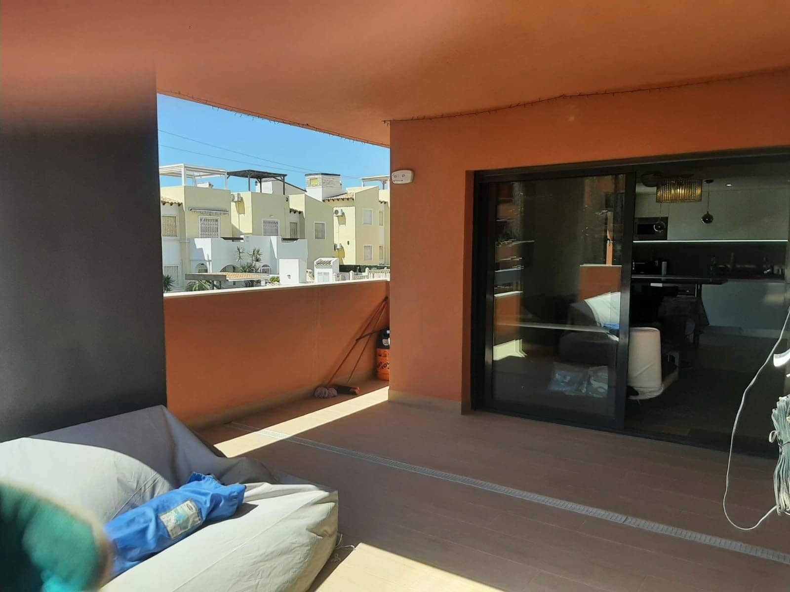 2 makuuhuone Huoneisto myytävänä paikassa Villamartin mukana uima-altaan 
autotalli - 254 950 € (Ref: 9019158)