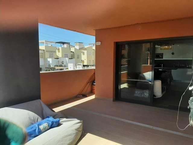 2 makuuhuone Huoneisto myytävänä paikassa Villamartin, Orihuela mukana uima-altaan 
autotalli - 254 950 € (Ref: 9019158)