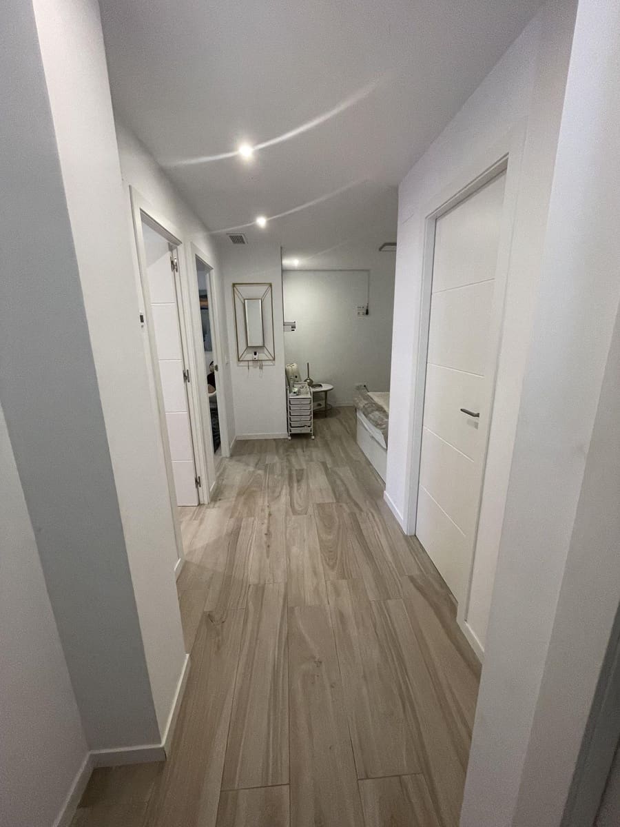 Chalet de 4 habitaciones en Cabo Roig en venta con piscina garaje - 535.000 € (Ref: 9029416)