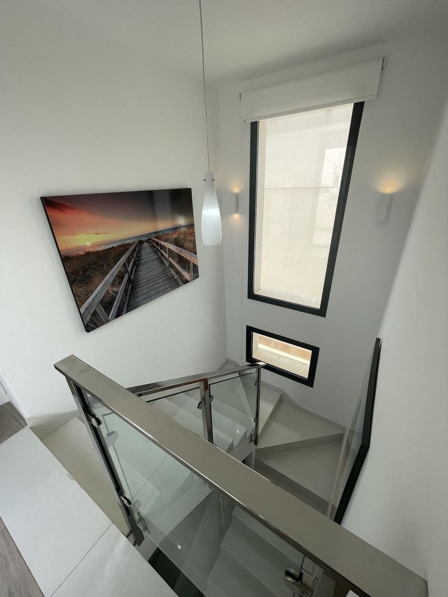 Chalet de 4 habitaciones en Cabo Roig en venta con piscina garaje - 535.000 € (Ref: 9029416)