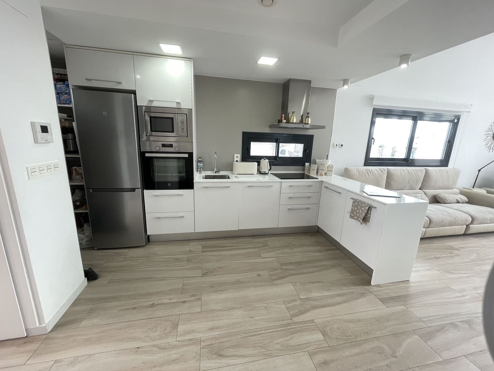 Chalet de 4 habitaciones en Cabo Roig en venta con piscina garaje - 535.000 € (Ref: 9029416)