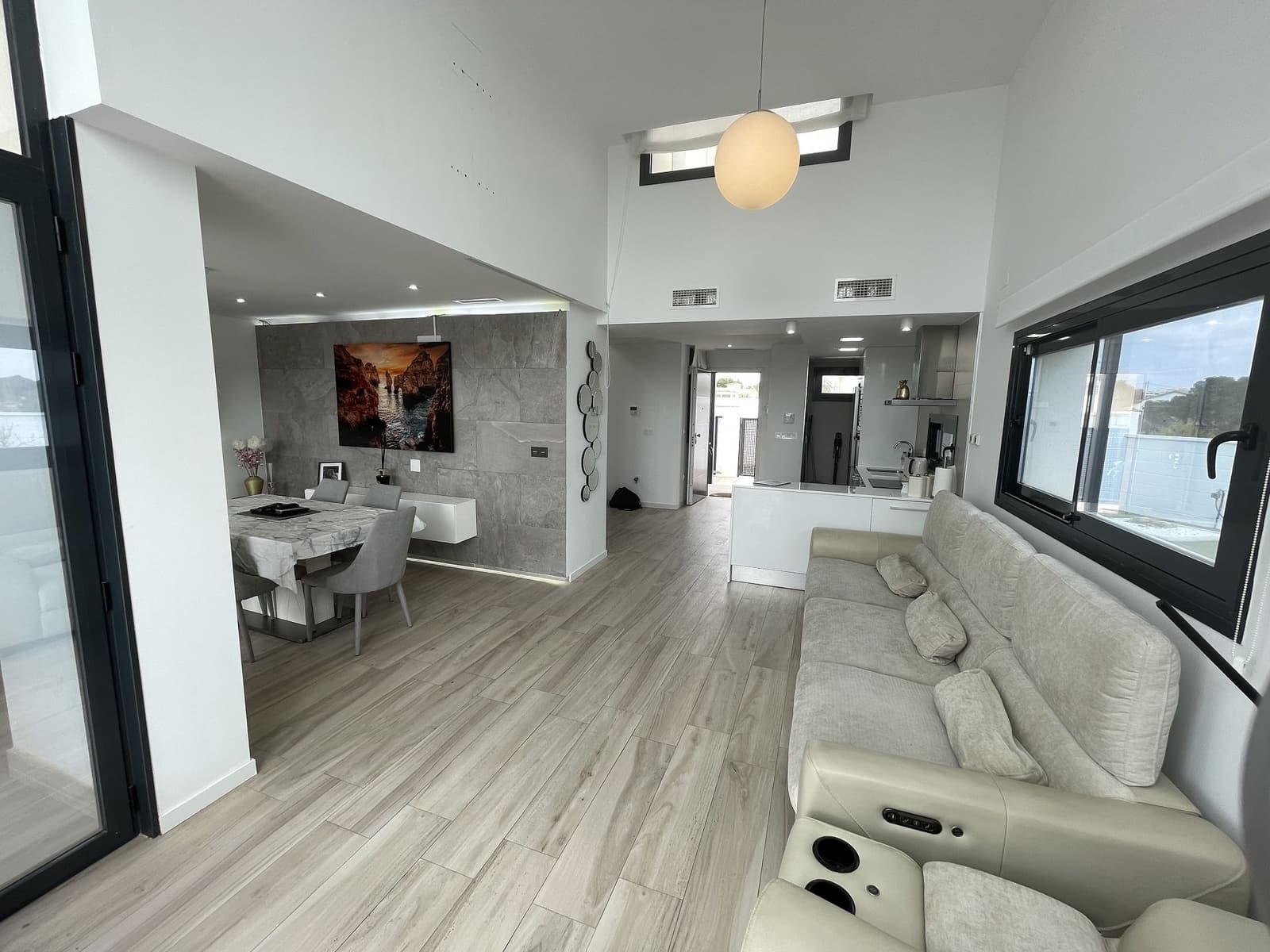 Chalet de 4 habitaciones en Cabo Roig en venta con piscina garaje - 535.000 € (Ref: 9029416)