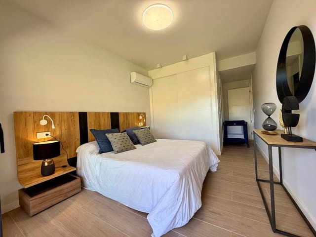 2 Zimmer Apartment zu verkaufen in Villamartin, Orihuela mit Pool Garage - 275.000 € (Ref: 9031138)