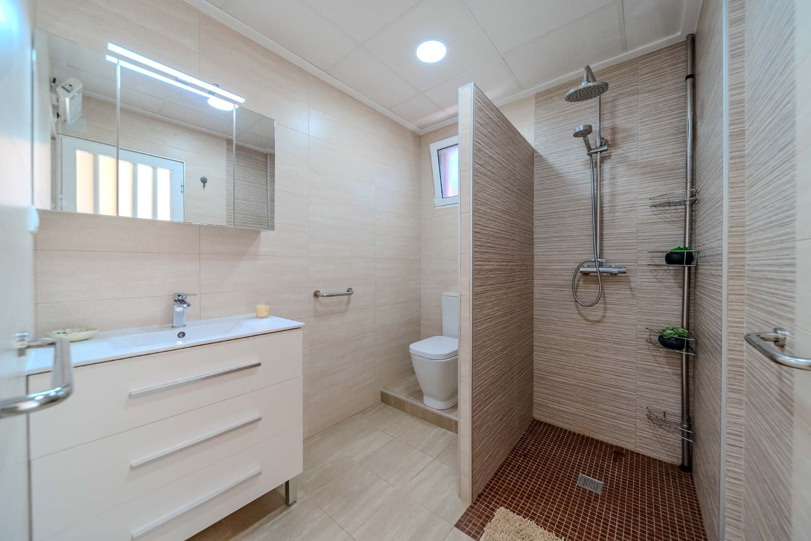 7 camera da letto Villa in vendita in Villamartin con piscina garage - 384.500 € (Rif: 9032604)