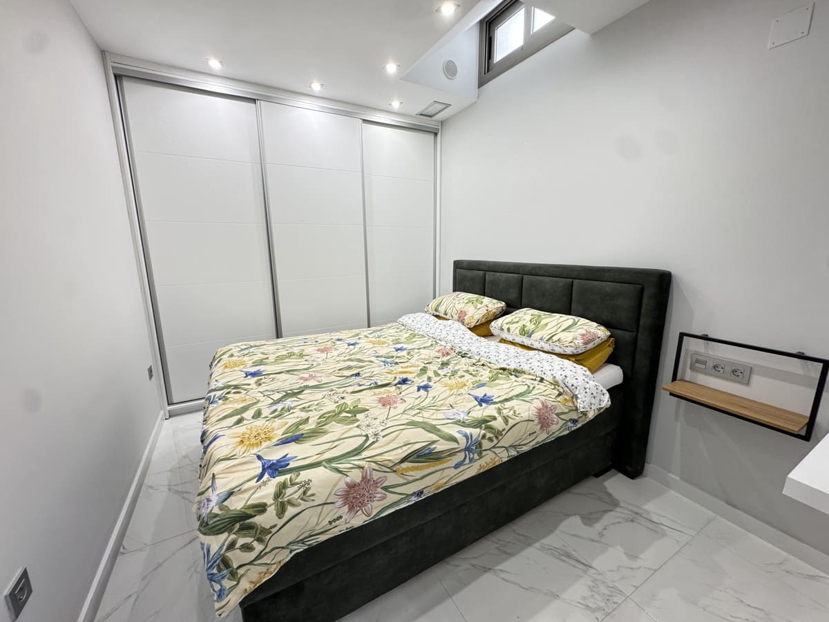 4 makuuhuone Huvila myytävänä paikassa Villamartin - 450 000 € (Ref: 9037889)