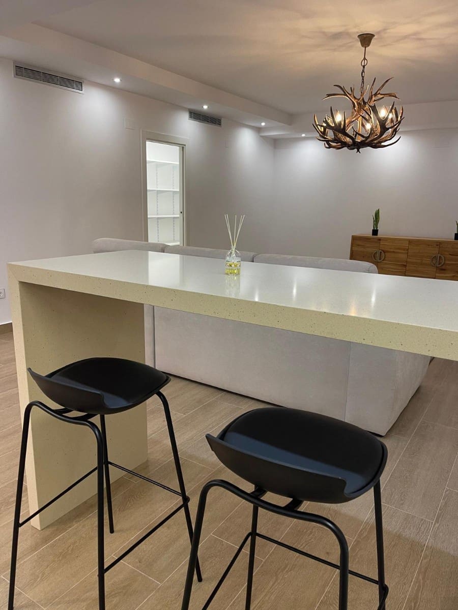 5 quarto Moradia para venda em San Miguel de Salinas com piscina - 849 000 € (Ref: 9103967)