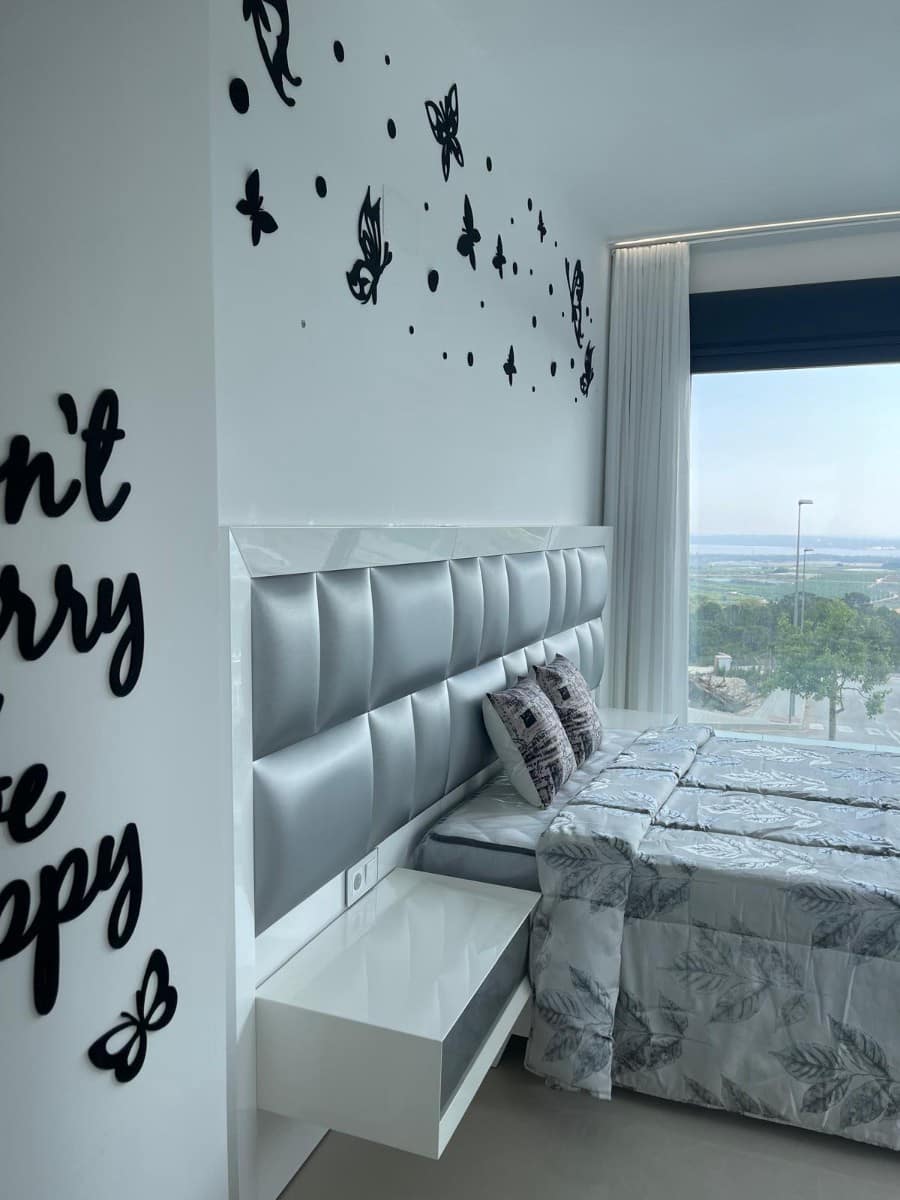 5 quarto Moradia para venda em San Miguel de Salinas com piscina - 849 000 € (Ref: 9103967)