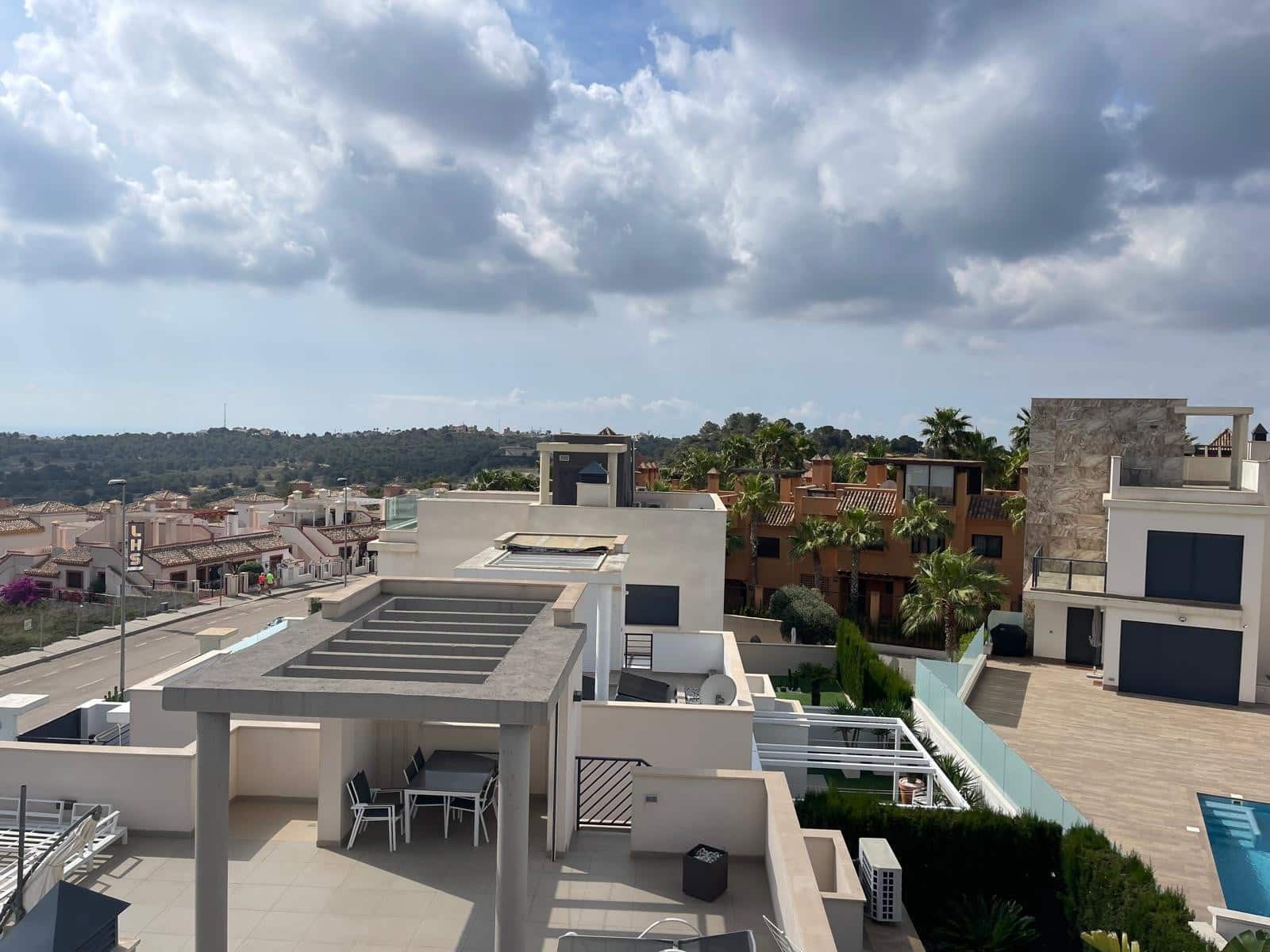 5 quarto Moradia para venda em San Miguel de Salinas com piscina - 849 000 € (Ref: 9103967)