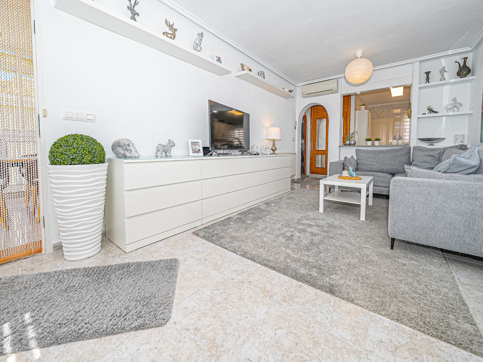 4 chambre Villa/Maison à vendre à Villamartin - 379 000 € (Ref: 9104300)